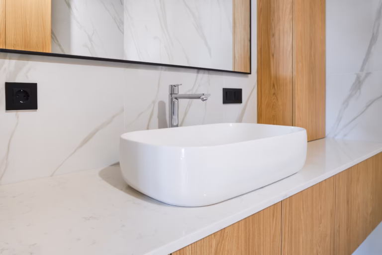 Bathroom trend natural finishes